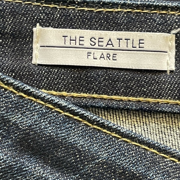 Vigoss Studio The Seattle Jeans, Women, Size 9/10, Dark Blue wash, Flare - Picture 10 of 12